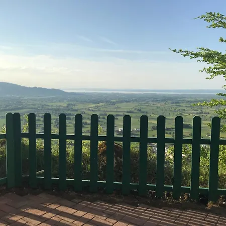 Orman Evi Schloss Glopper